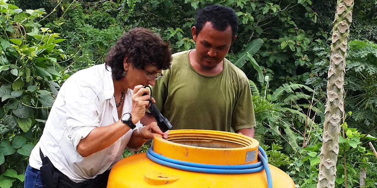 Checking tank