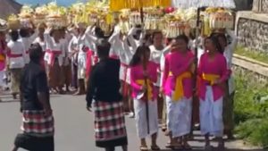 Bali Silent Retreat - Happy Ceremony
