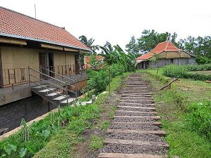 Walk single room