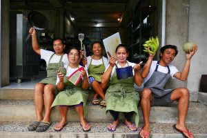 Bali Silent Retreat Kitchen - mama, dayu, kadek
